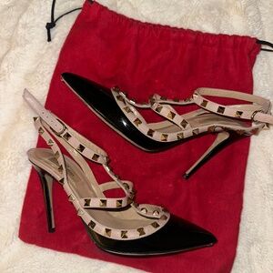 VALENTINO Rockstud Caged 100 Patent Pump